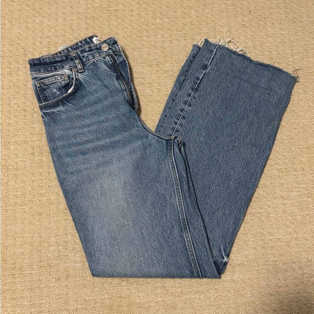 Zara flared wide-leg jeans size 8.